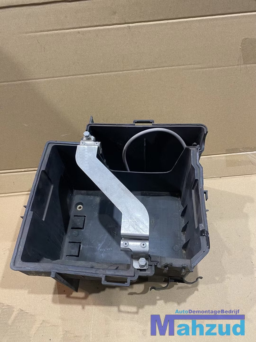 MINI COOPER ONE R50 R52 R53 accubak accubakhouder 2001-2008, Customer.service@mini.co.uk, BMW AG, Petuelring 130
80788  Munich, DE