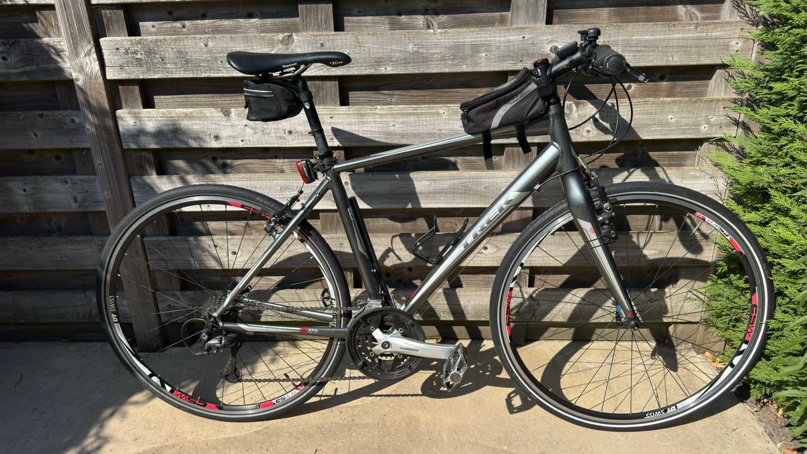 Trek 7.4 Hybride fiets - grijs aluminium - 20’’-51cm, Fietsen en Brommers, Fietsen | Heren | Sportfietsen en Toerfietsen, Zo goed als nieuw