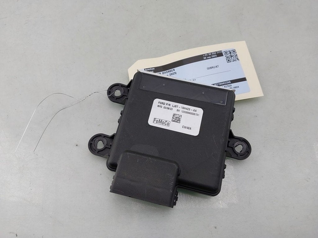 CAMERA MODULE Ford Kuga III (DFK) (|LJ6T19H423AA|2456795|), Gebruikt, Henry-Ford-Straße  1
50735  Köln, DE, Ford-Werke GmbH, Kunden@ford.com