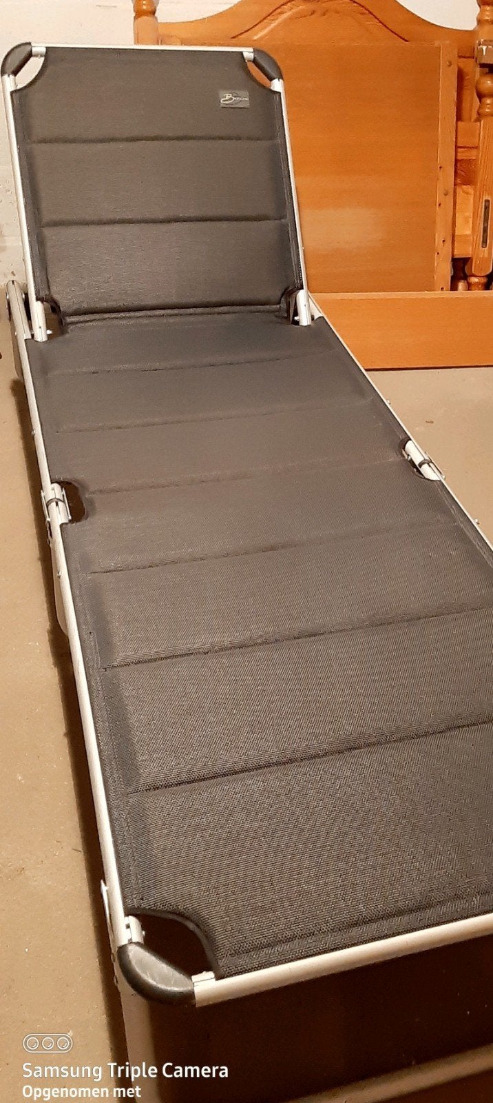 Ligbedden Bardani (alu) plooibaar 2 stuks, Tuin en Terras, Ligbedden, Ophalen, Zo goed als nieuw, Aluminium, Inklapbaar
