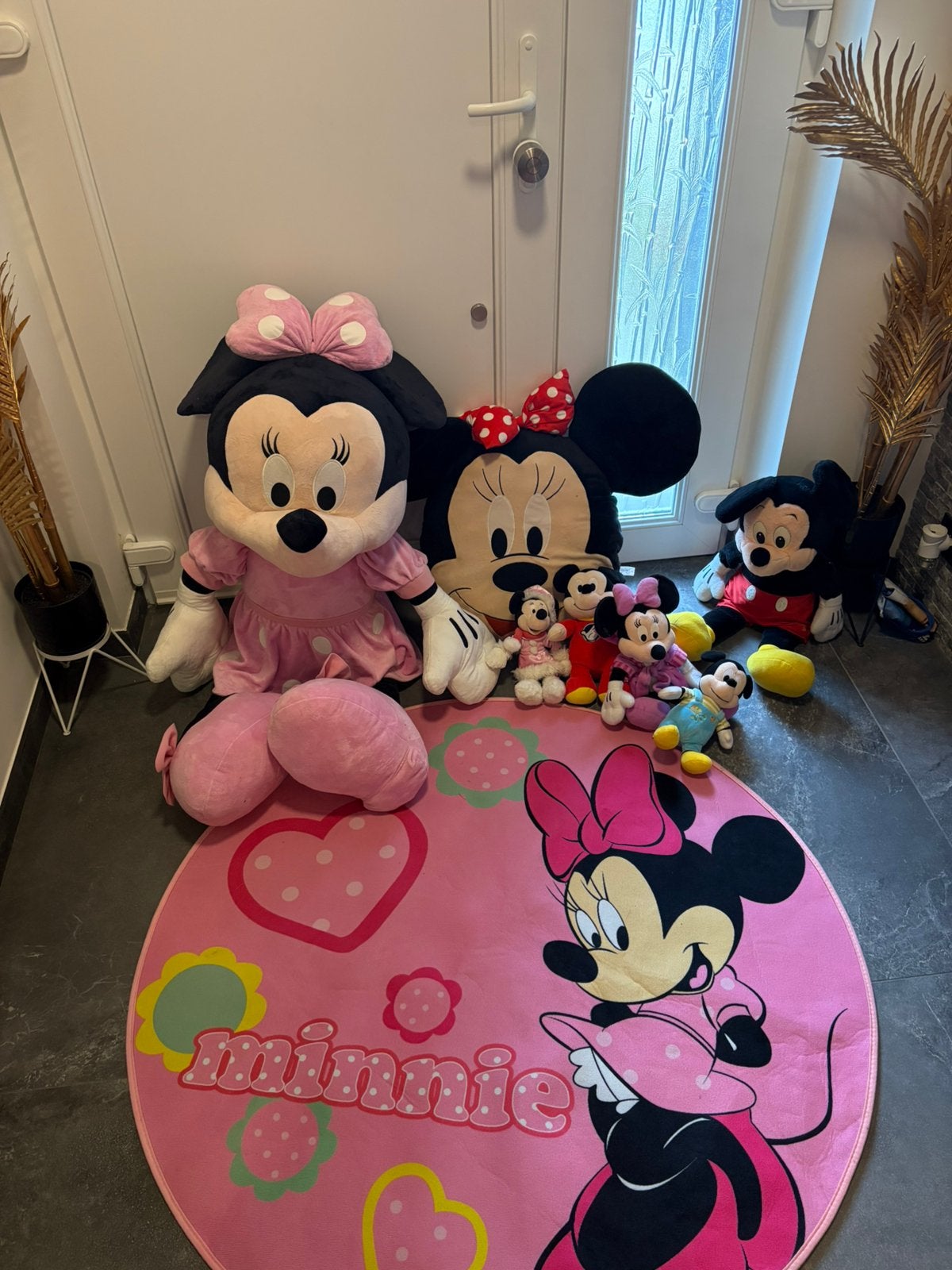 Lot peluches Minnie et Mickey + couverture lit + tapis +, Enlèvement, Comme neuf