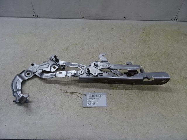 CHARNIERE DE CAPOT GAUCHE Audi TT (FV3 / FVP) (8S0823301D), Autos : Pièces & Accessoires, Auto-Union-Straße  1,
85057  Ingolstadt, DE