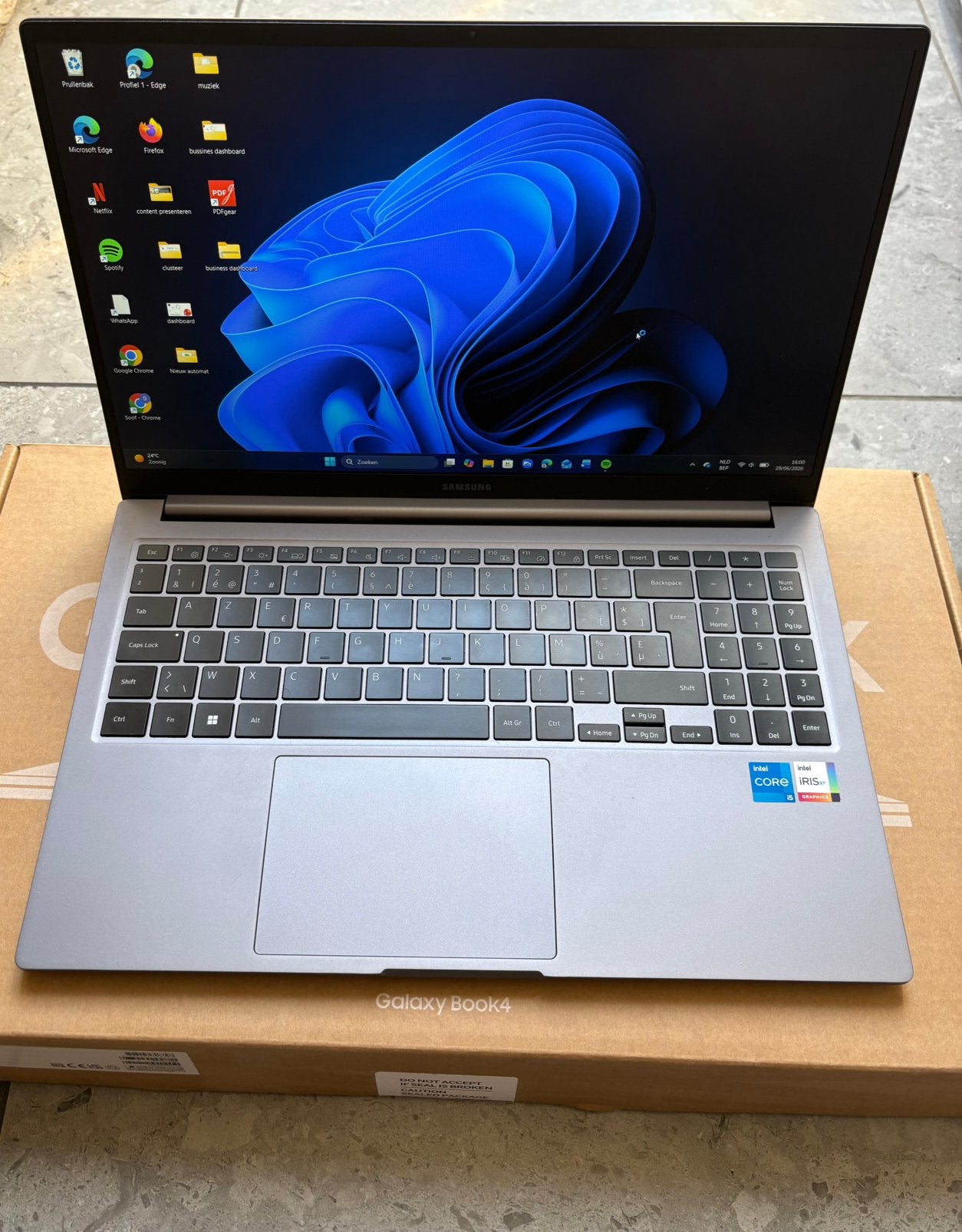 Samsung Book 4 i5 15 Inch en parfait etat!, Informatique & Logiciels, 256 GB, Enlèvement ou Envoi, 8 GB, Intel(R) Core i5