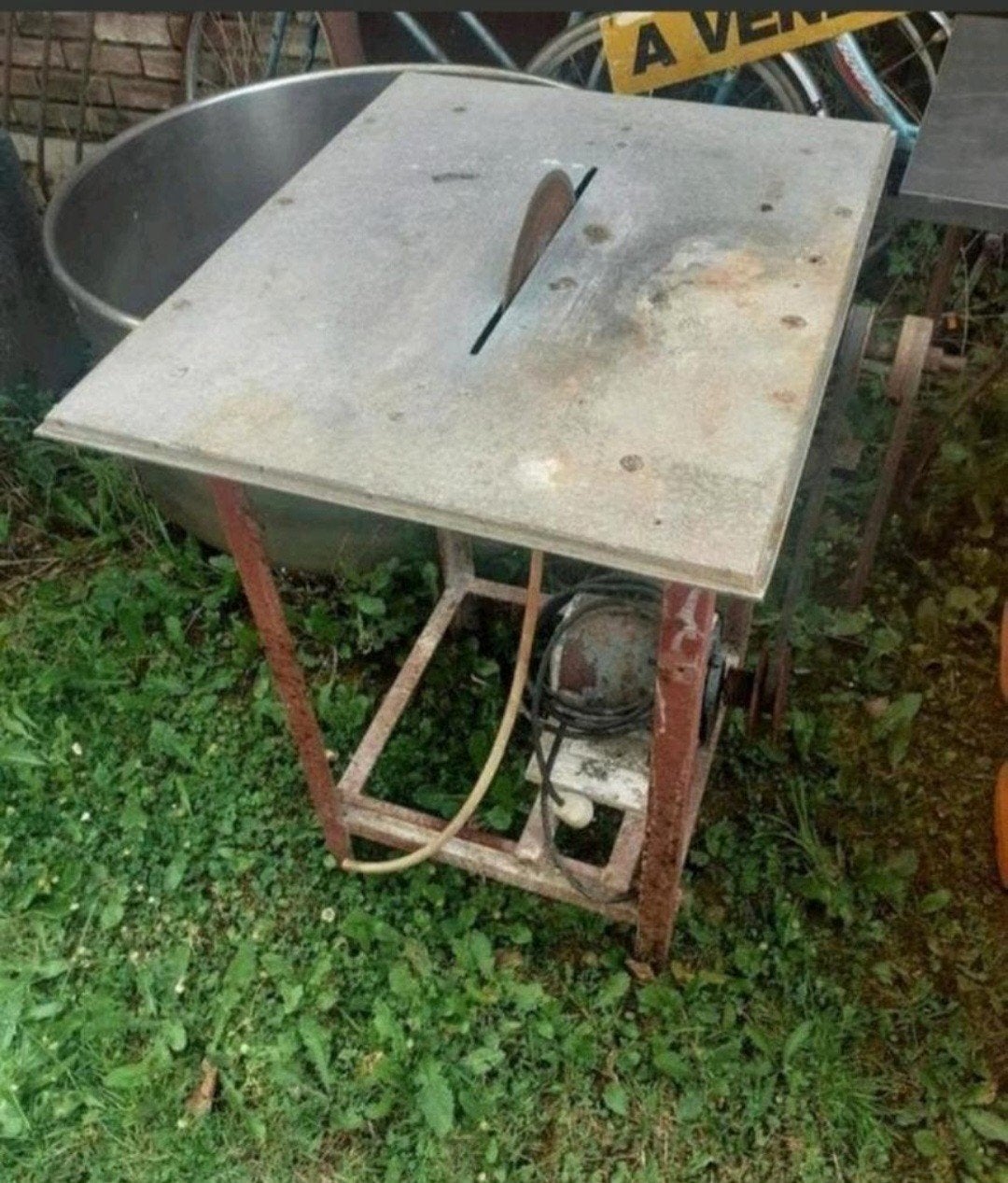 220V enkelfasige watercirkelzaag, Doe-het-zelf en Bouw, Gereedschap | Zaagmachines, Ophalen, Cirkelzaag