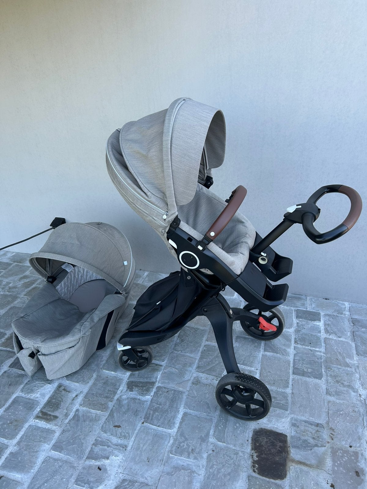 Stokke kinderwagen met mand, Kinderen en Baby's, Ophalen, Zo goed als nieuw, Kinderwagen