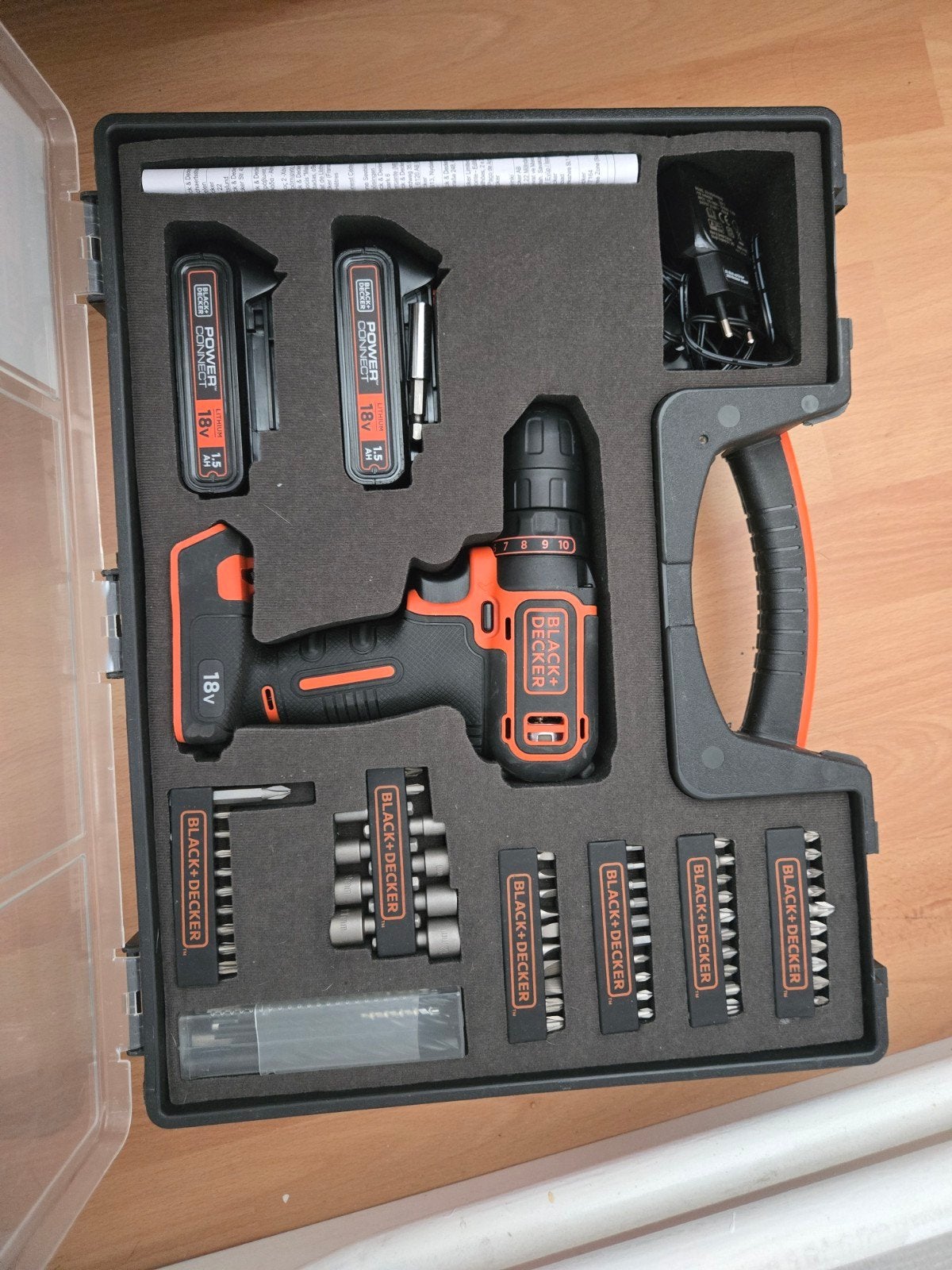 Black & Decker schroef/boormachine met 2 batterijen, Enlèvement, Comme neuf, Perceuse sans fil, Autres marques