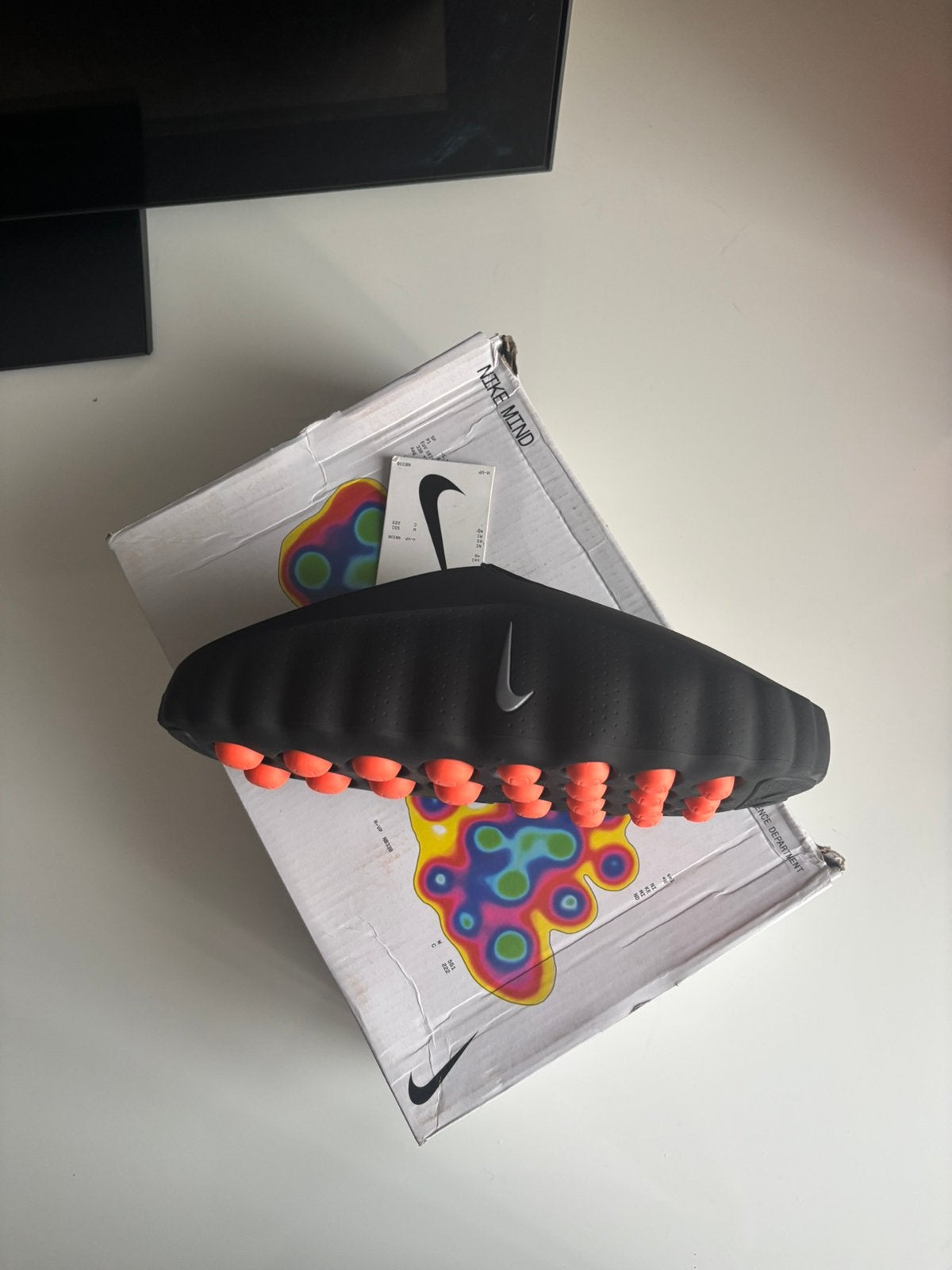 Nike mind 001 size 45, Kleding | Heren, Slippers, Zwart, Nieuw, Ophalen of Verzenden