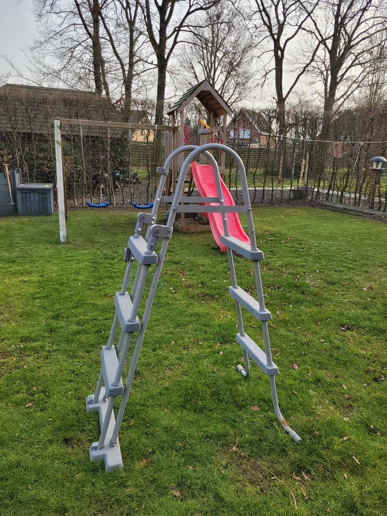 Zwembadtrap, Tuin en Terras, Ophalen