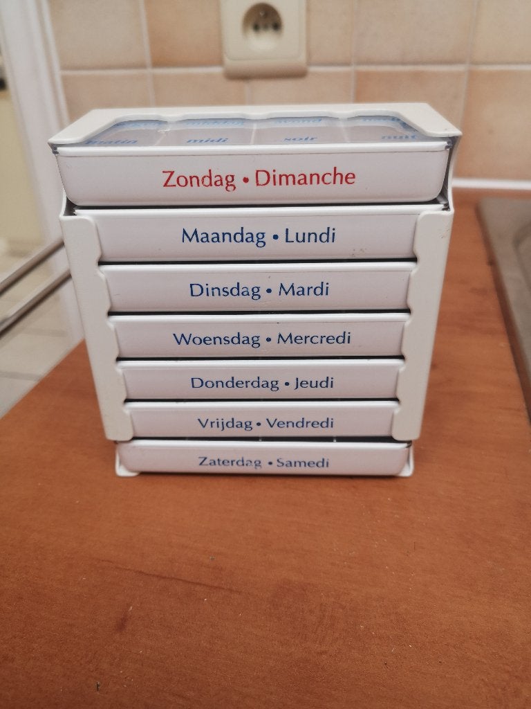 Medicatie doos verdeling per dag, Diversen, Ophalen of Verzenden