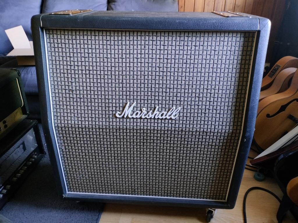 Marshall lead 1960AX 4x12 greenbacks 100w 16ohm, Musique & Instruments, Amplis | Basse & Guitare, Enlèvement