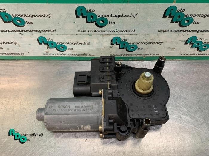 Raammotor Portier van een Audi A4 (A4 99-), Gebruikt, -, -, -