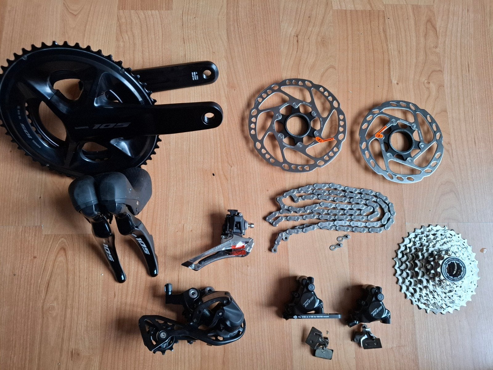 100 km Groepset Shimano 105 R7100 2x12 speed compleet, Fietsen en Brommers, Ophalen of Verzenden, Remmen