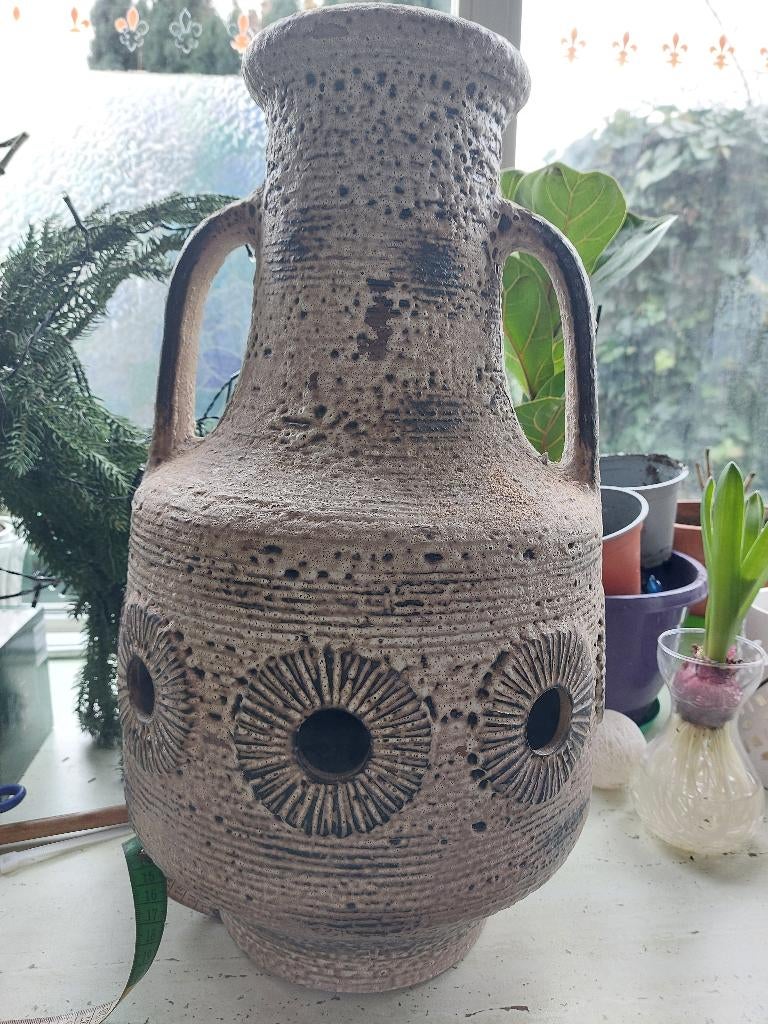 Vases  lampe, Enlèvement