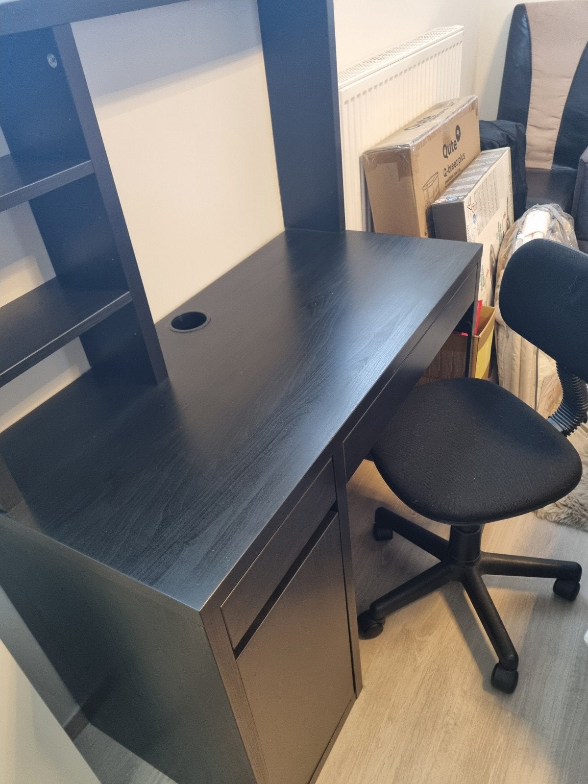 Bureautafel met stoel in perfecte staat, Ophalen, Gebruikt, Hout, IKEA
