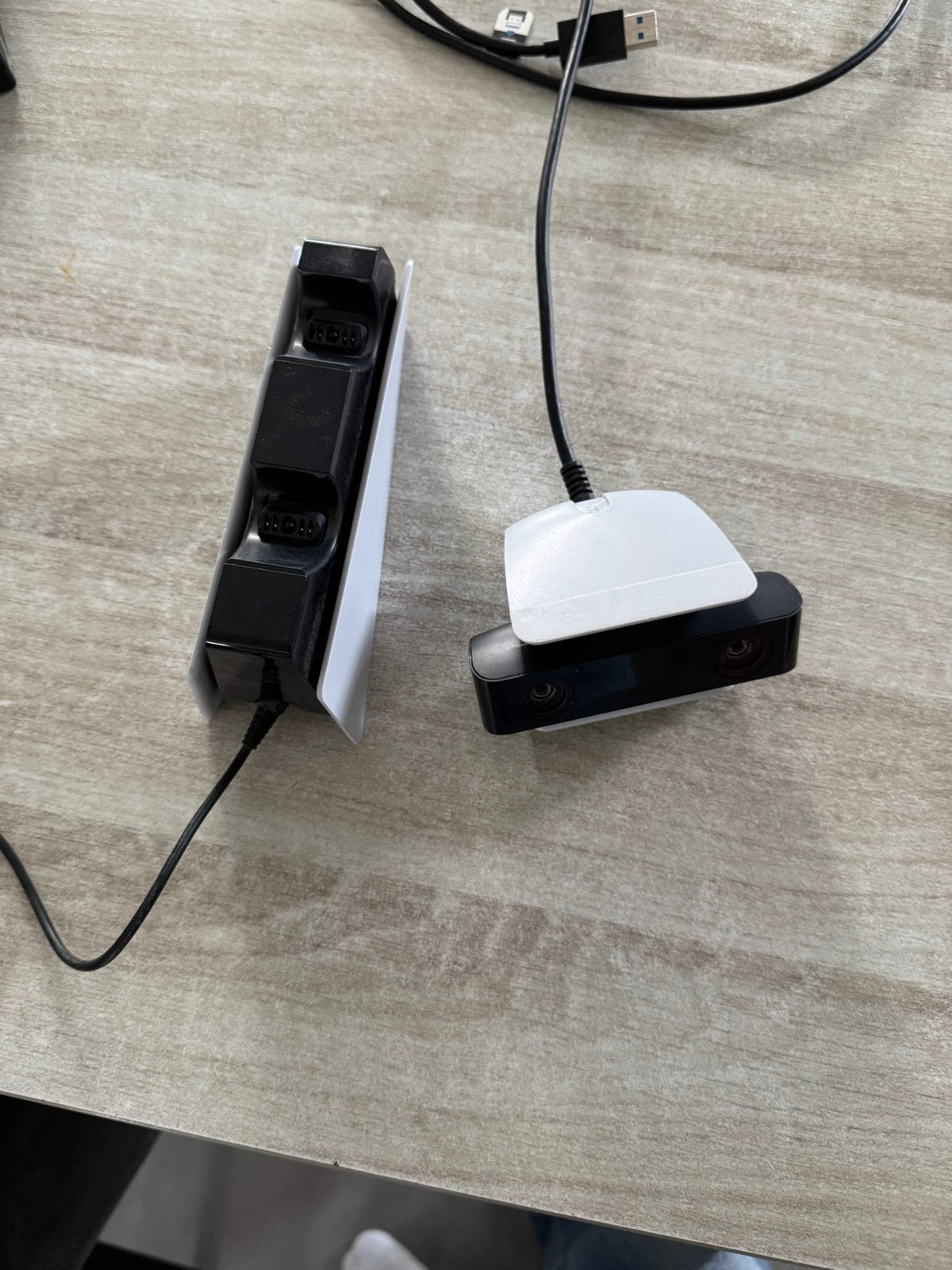 Chargeur double manettes ps5 et camera ps5, Ophalen, Gebruikt