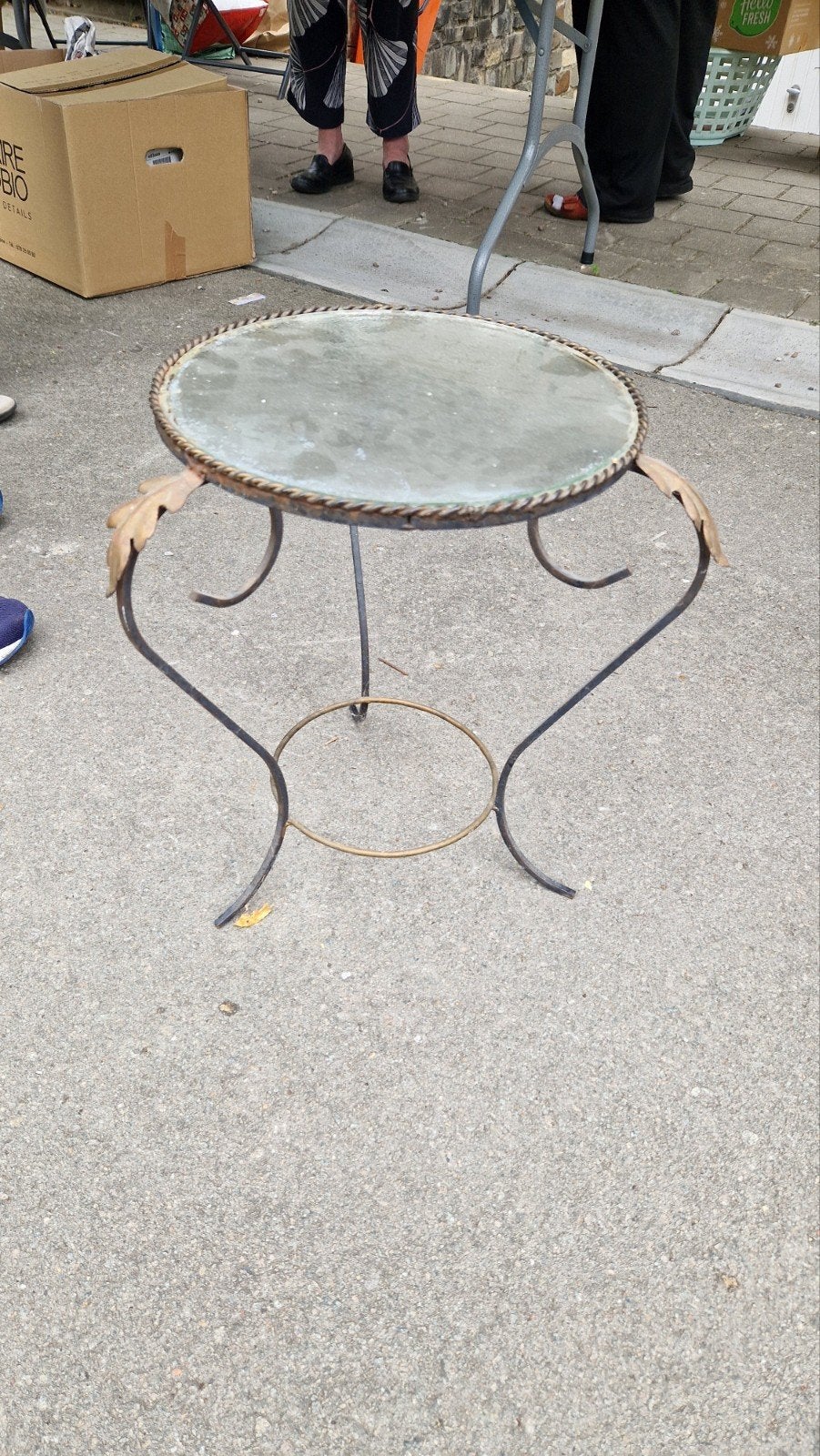 Petite table d'appoint vintage en fer forgé - Plateau verre, Enlèvement, Rond, Verre