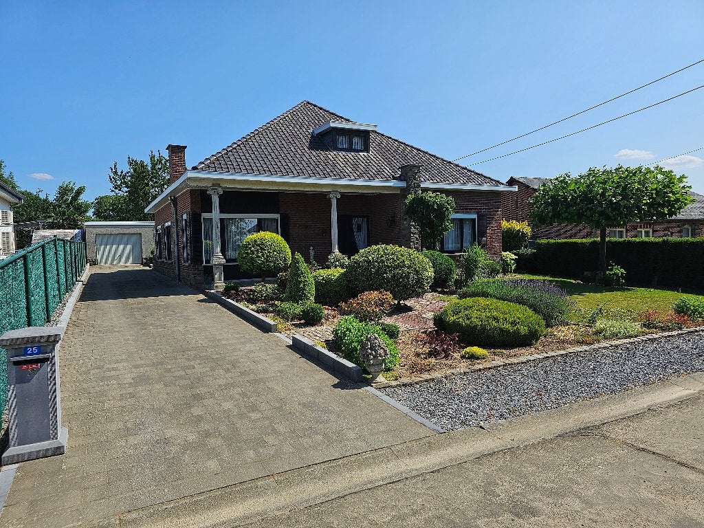Charmante bungalow in rustige, landelijke omgeving in Riemst, Immo, 500 tot 1000 m², Val-Meer, 2 kamers, Vrijstaande woning