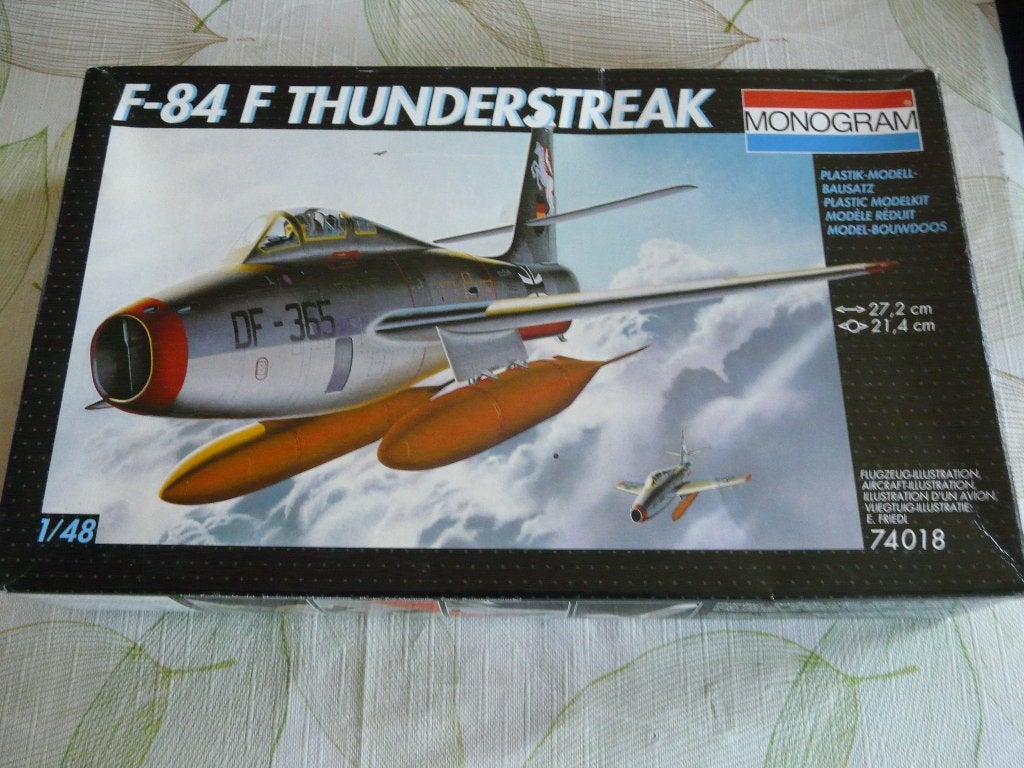 F84F THUNDERSTREAK MONOGRAM 1/48, Neuf, Avion, Envoi, Plus grand que 1:72