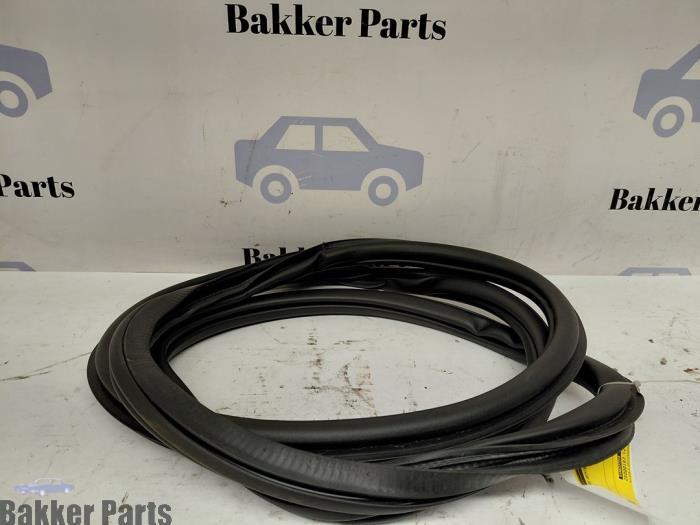 Portierrubber 4Deurs rechts-achter van een Audi Q2, Gebruikt, -, -, Audi