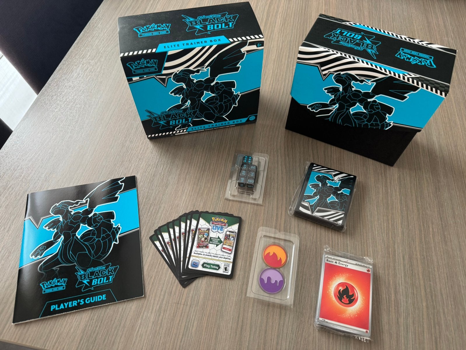 Pokemon Scarlet & Violet Black Bolt etb geopend!, Hobby en Vrije tijd, Verzamelkaartspellen | Pokémon, Zo goed als nieuw, Booster