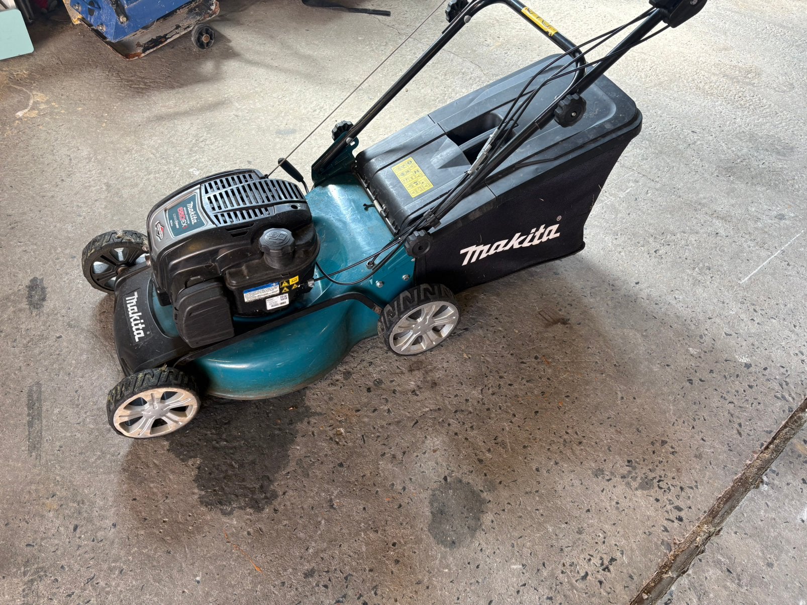 Grasmaaier makita 650 exi, Tuin en Terras, Grasmaaiers, Ophalen, Zo goed als nieuw
