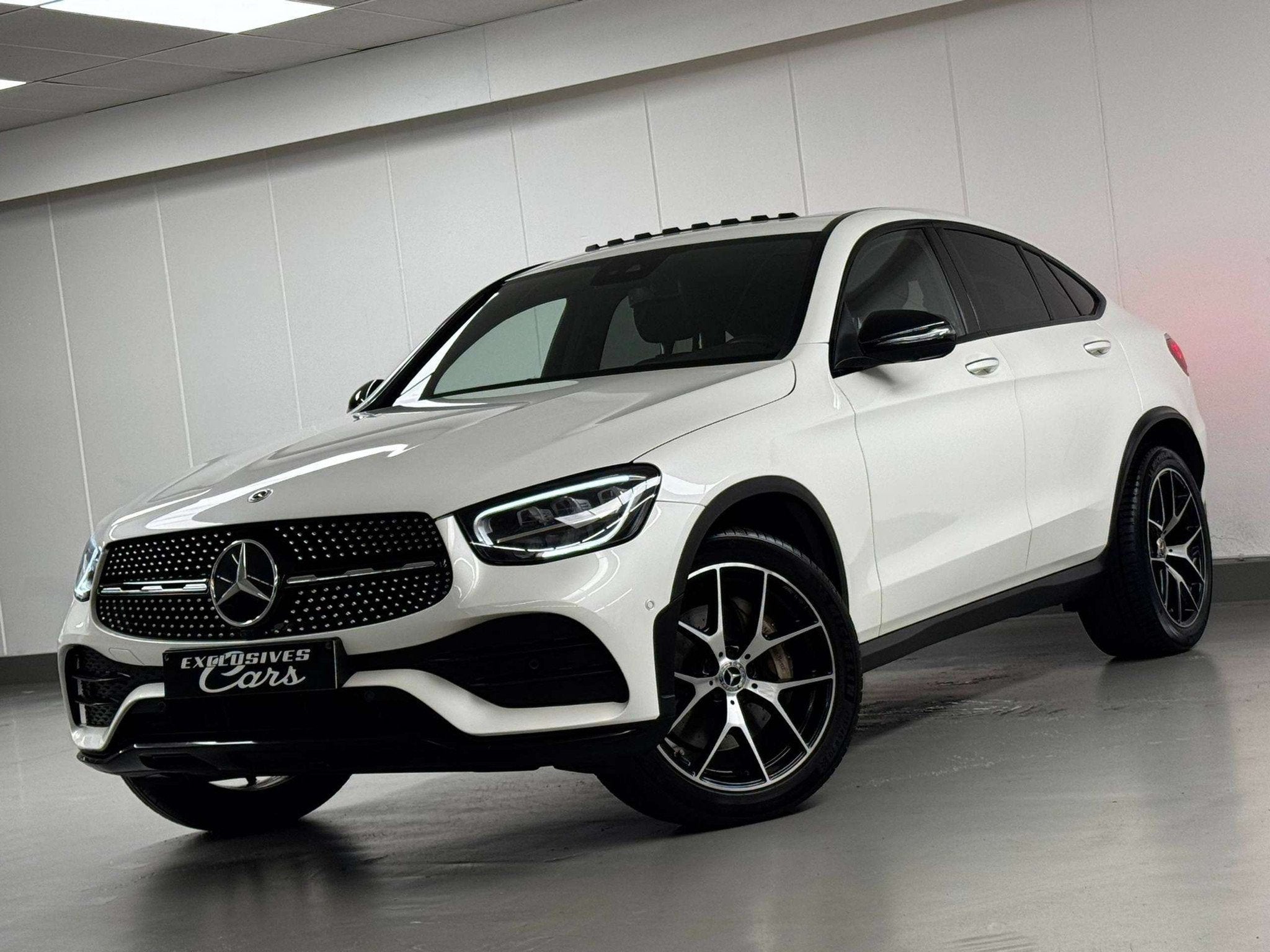 Mercedes-Benz GLC 300 D 4-MATIC AMG LINE PACK NIGHT PANO CAM, Autos, Cuir, Achat, Euro 6, Entreprise