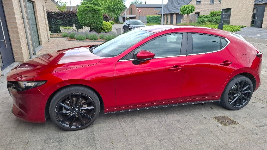 Mazda 3 2019 Hatchback 2.0 E-SkyActiv-G, Auto's, Mazda, 90 kW, 1998 cc, Stof, Zwart