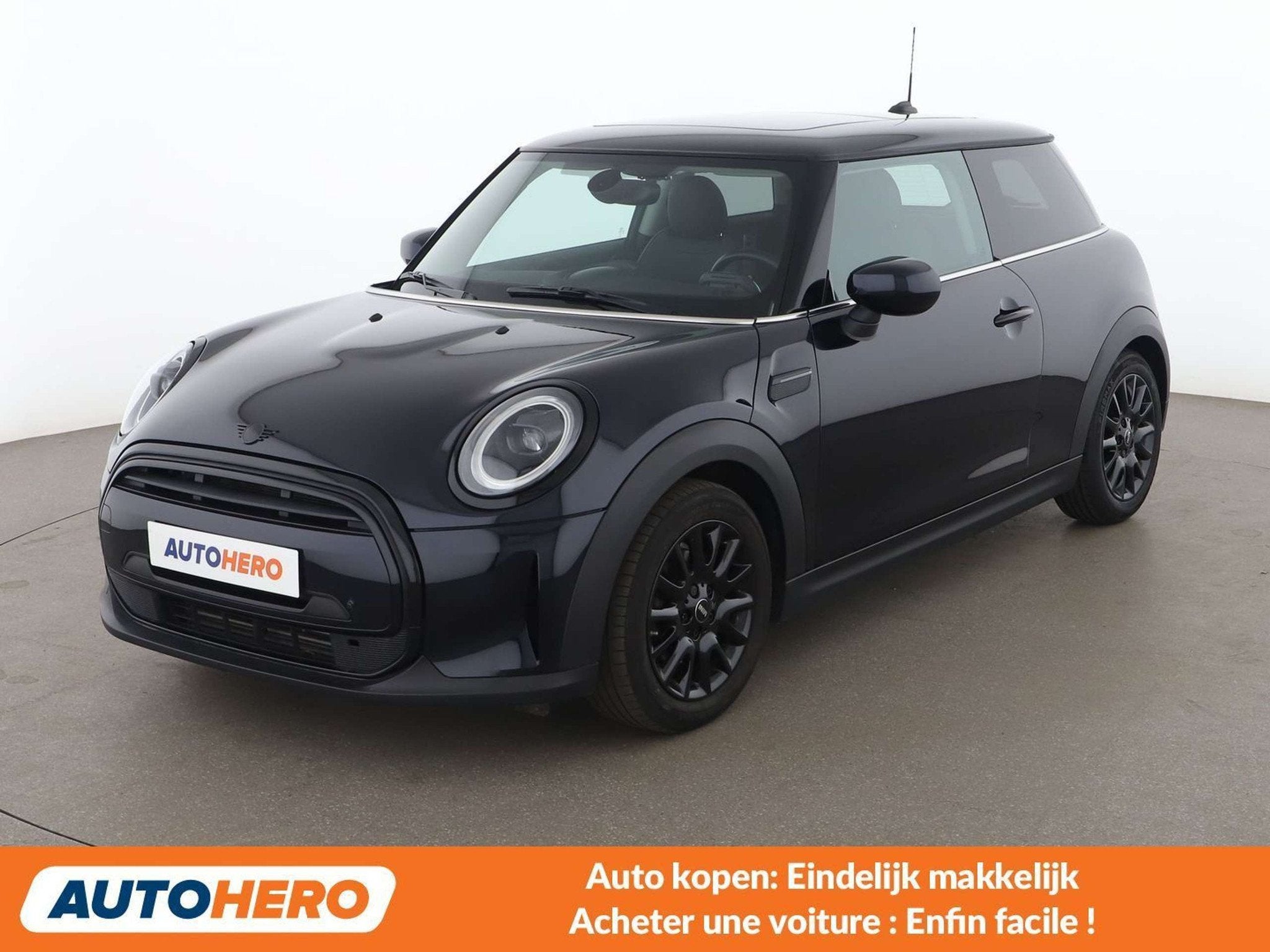 MINI One One John Cooper Works Trim (bj 2022), Auto's, Mini, Voorwielaandrijving, Gebruikt, Zwart, Leder