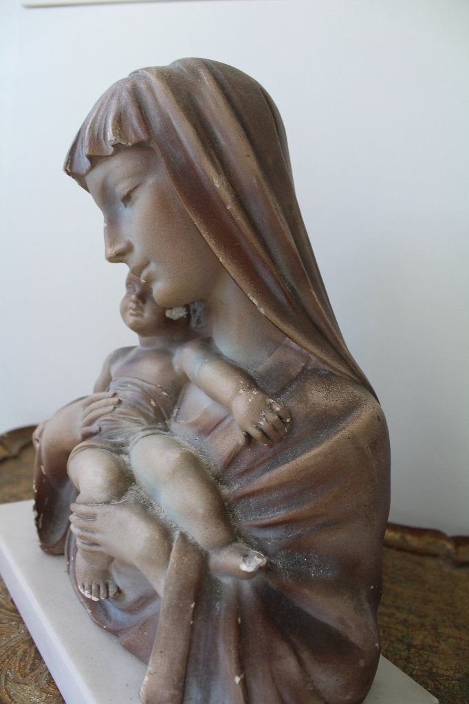 Statue Art Déco en terre cuite, signée par Dommisse J., Statue, Enlèvement ou Envoi, Marqué, Femme