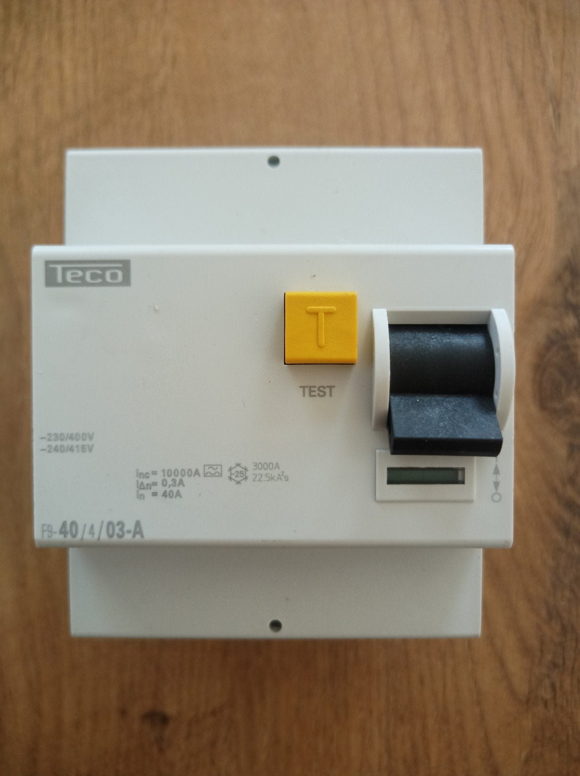 Differentieel 40A 300mA, Ophalen