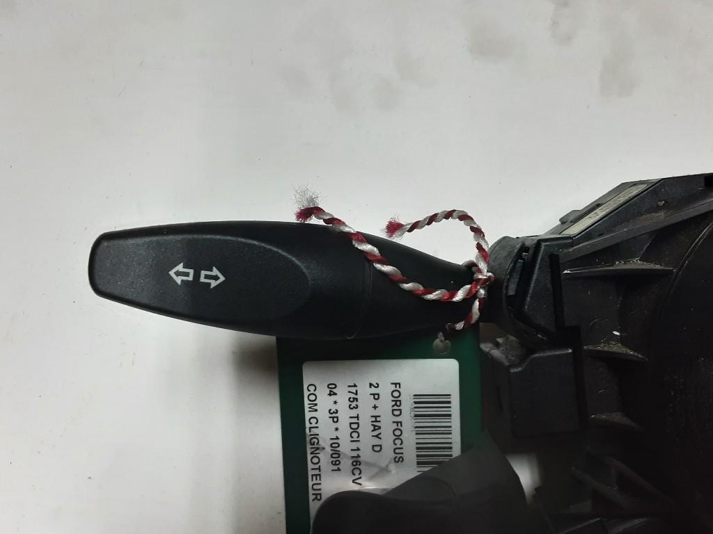 KNIPPERLICHTSCHAKELAAR Ford Focus 1 (01-1998/11-2004), Gebruikt, Mevr. I. Hauben, Ford, Rue de l'Espoir 34 34
4030  GRIVEGNÉE, BE
