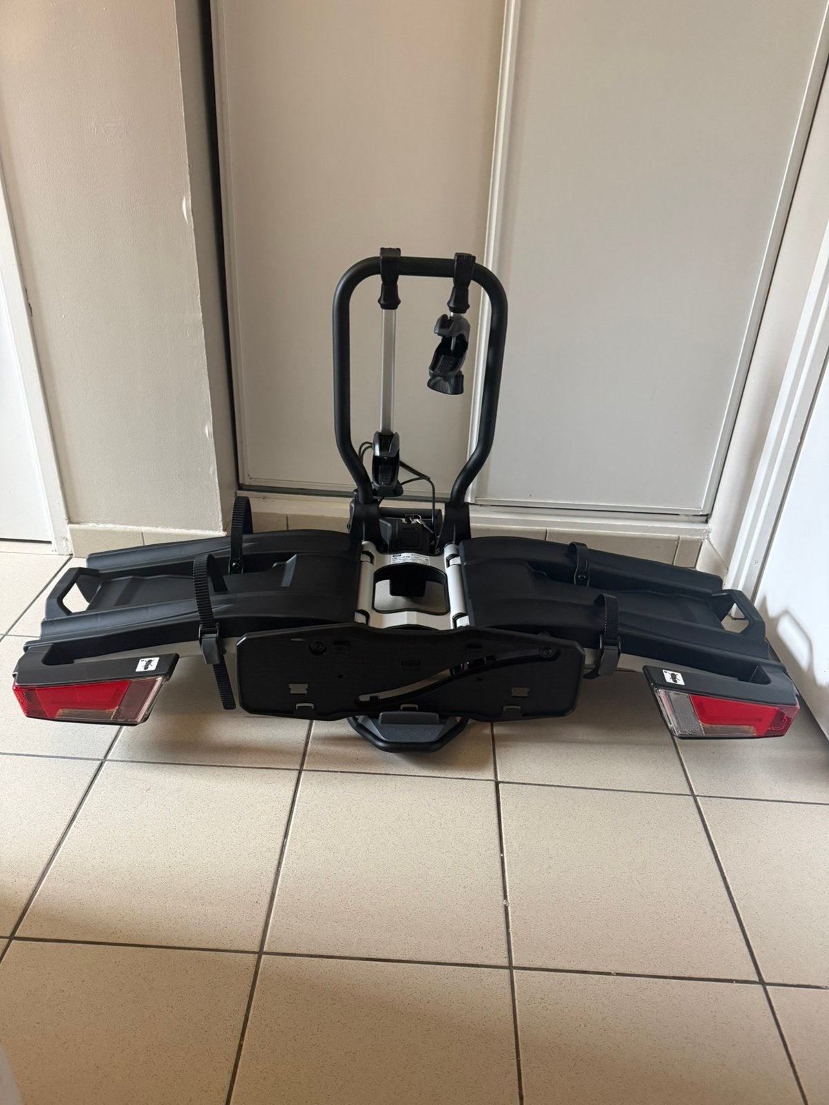 Porte vélo thule easyfold fix 4 bike comme neuf, Autos : Divers, Porte-vélos, Comme neuf, Enlèvement