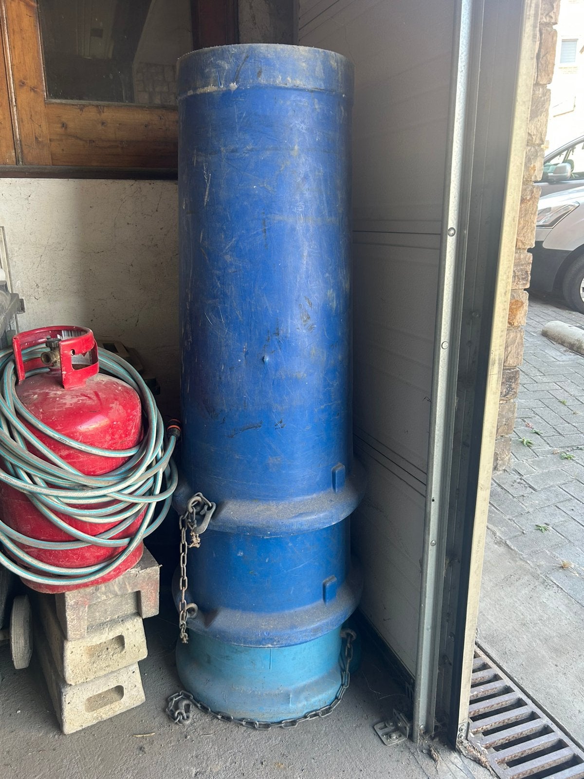 Goulotte, Bricolage & Construction, Enlèvement, Comme neuf