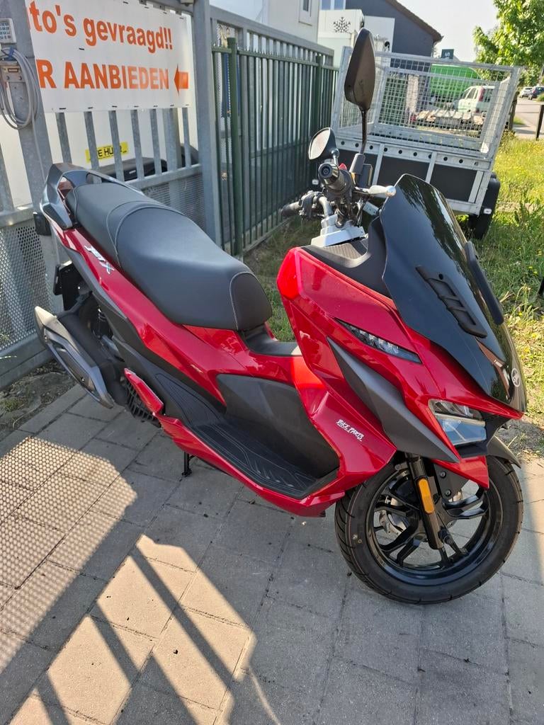 Scooter 125 cc 400km gereden, Fietsen en Brommers, Ophalen