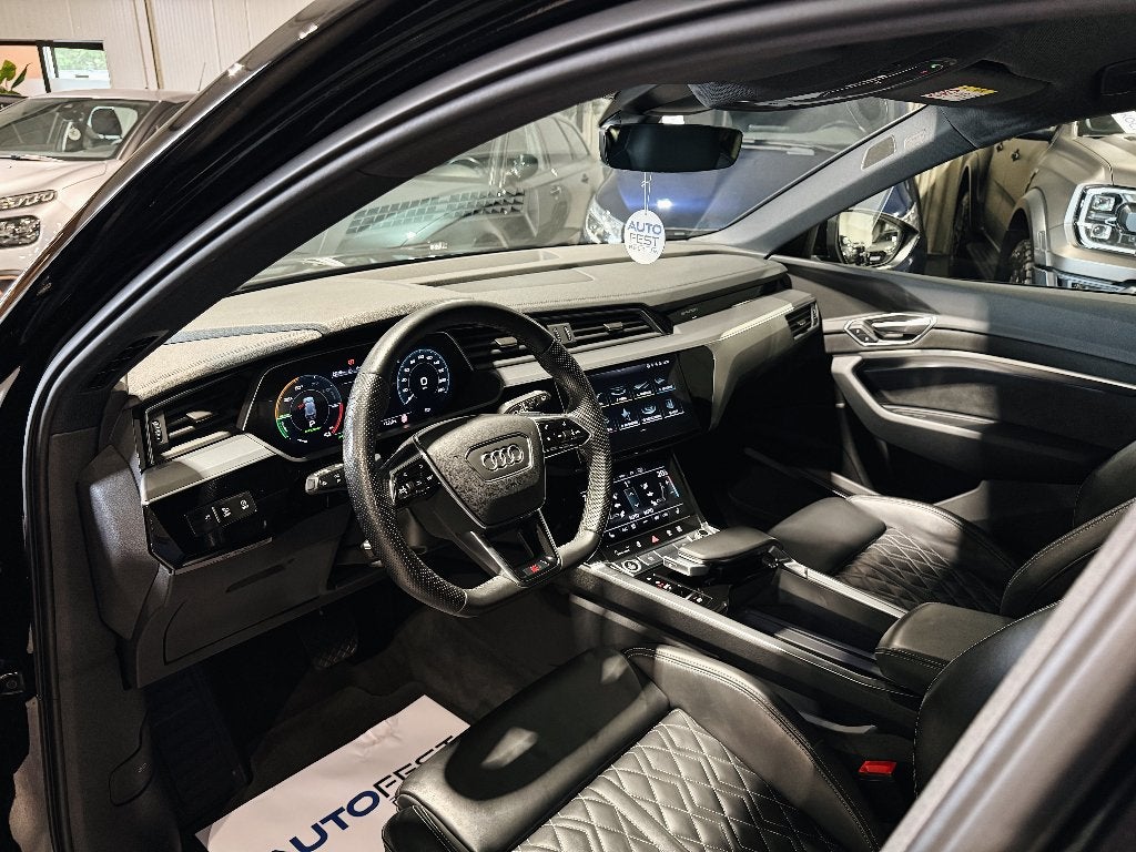 Audi E-Tron 55 Quattro S-Line - Garantie, Automaat, Zwart, Leder, 5 zetels