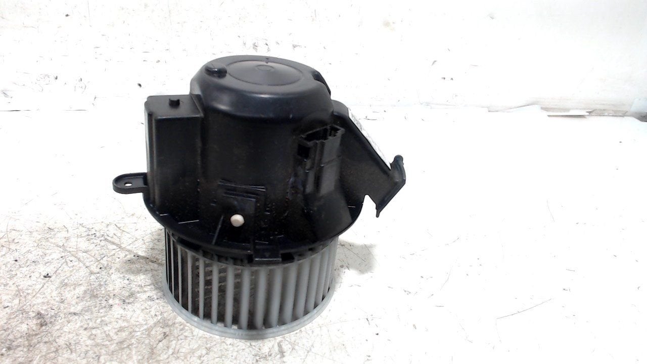 Kachel ventilator motor Smart Forfour, Autos : Pièces & Accessoires, Onderdelen@venauto.nl, Van der Ven Autorecycling B.V., Ettenseweg 76, 4706 PB Roosendaal, The Netherlands