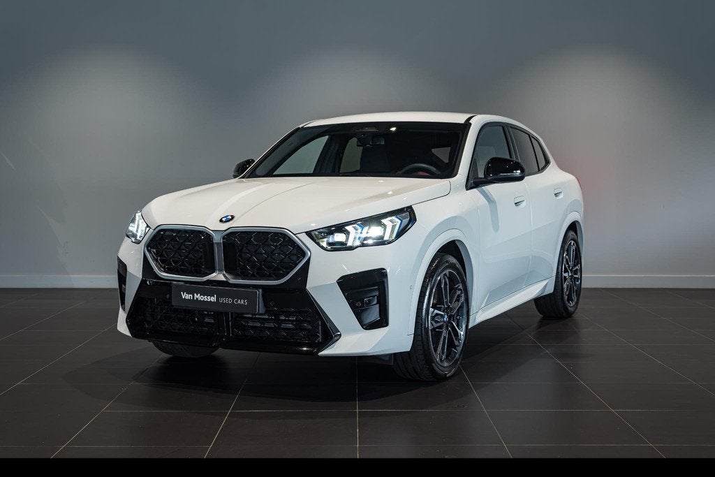 BMW X2 sDrive20i 125kW Auto Limited M Edition (automatique), 1800 kg, Entreprise, 1645 kg, Bleu