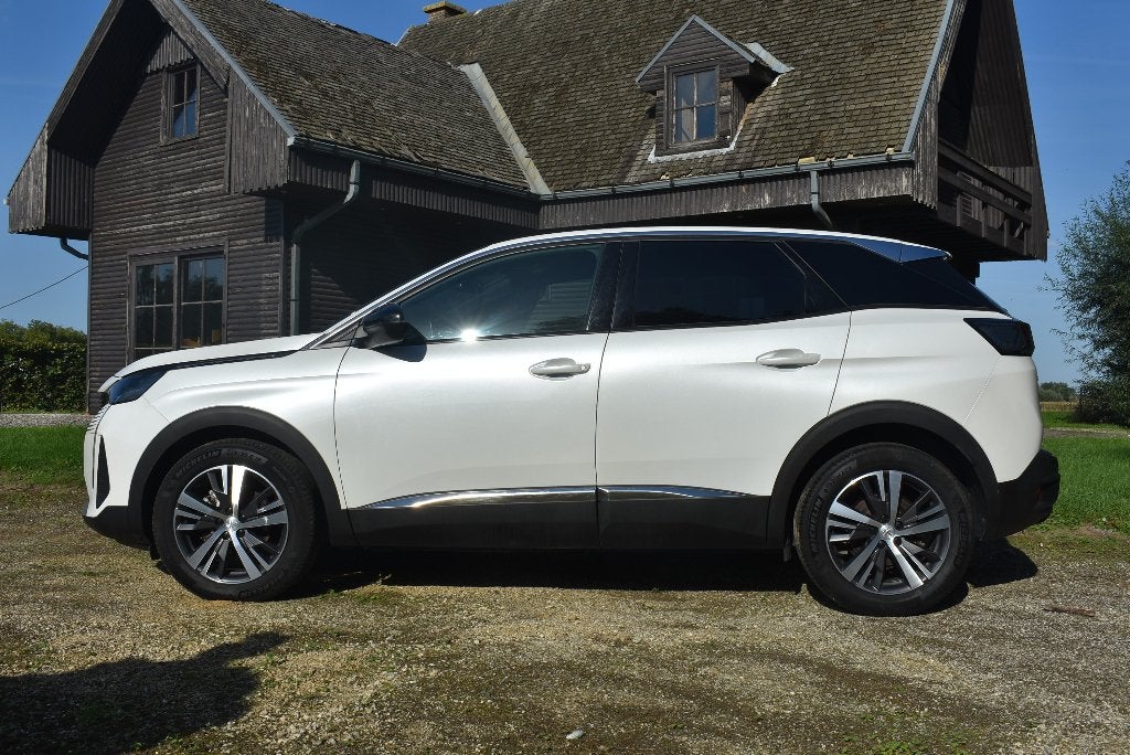 Peugeot 3008 Allure Pack jusqu'à 5 ans de garantie, Euro 6, Entreprise, Garantie prolongée, Boîte manuelle