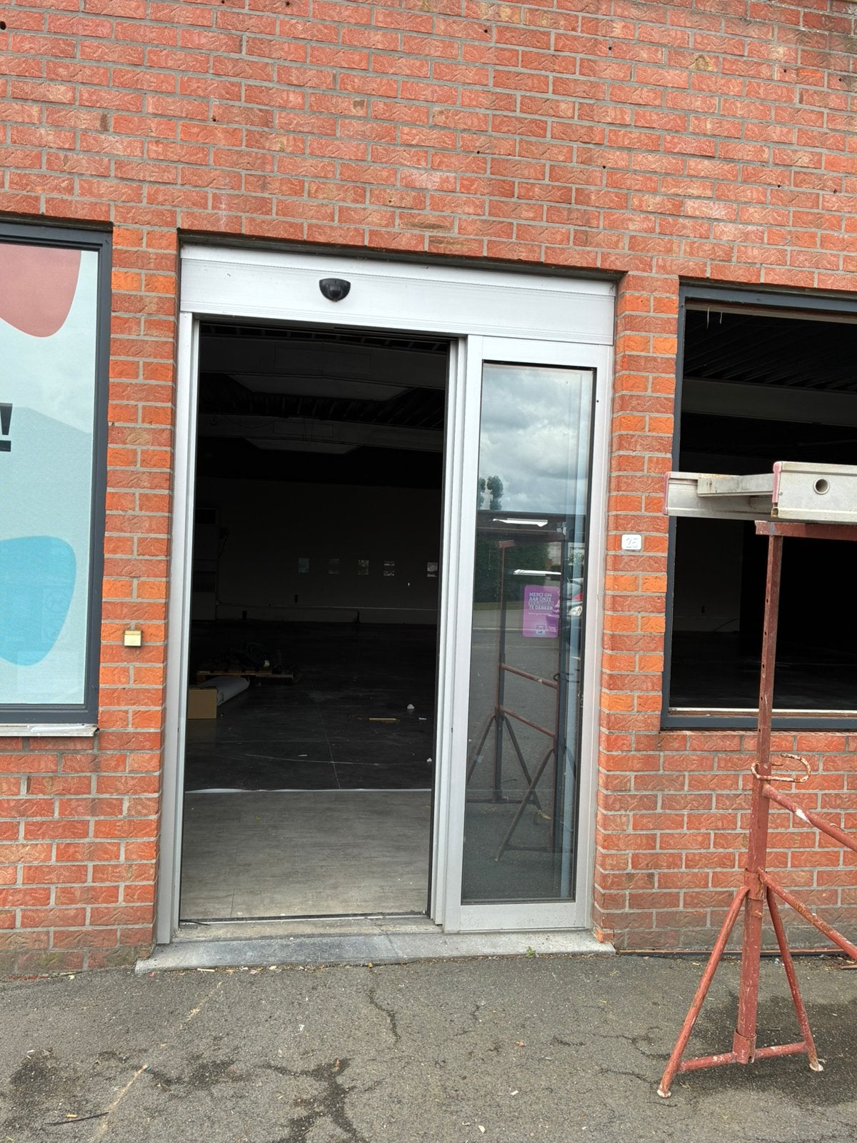 Winkeldeur electrisch open en dicht 275x170, Articles professionnels, Immobilier d'entreprise