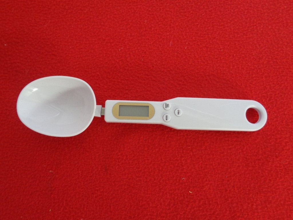 Cuillère Doseuse Plastique  Long. 23 cm., Antiek en Kunst, Antiek | Bestek, Verzenden