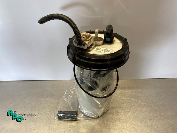 Pompe carburant électrique d'un Opel Karl (Karl 15-), -, Opel, 3 mois de garantie, Utilisé