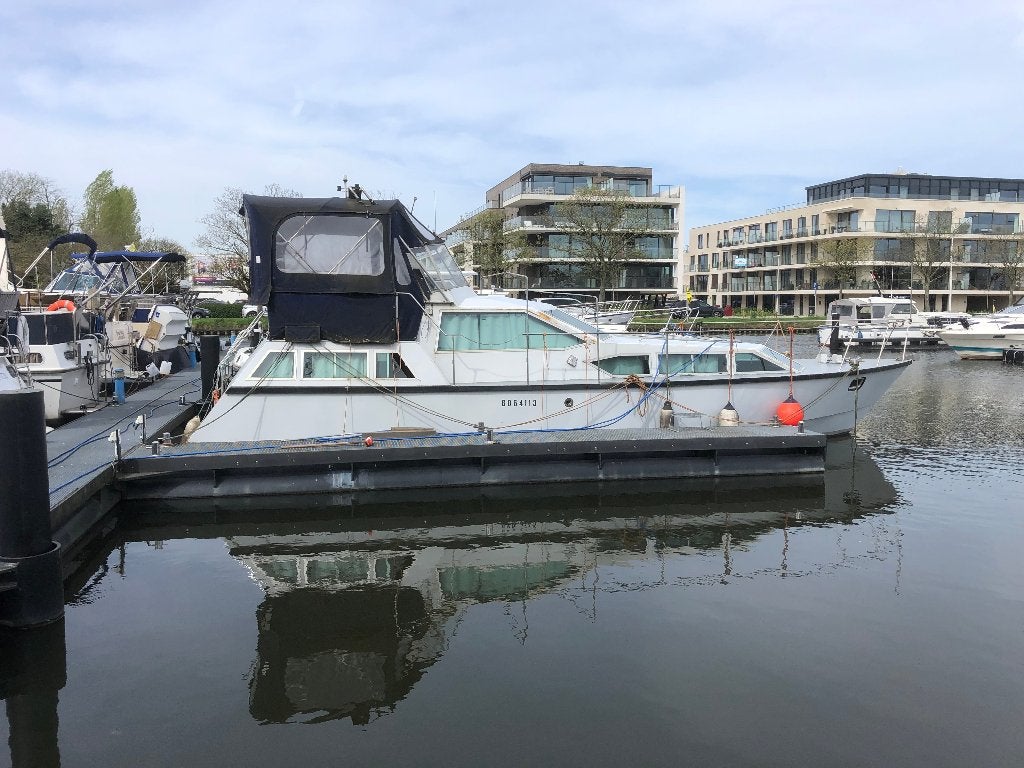 Stadtline 38, Watersport en Boten, Motorboten en Motorjachten, Overige merken, Binnenboordmotor, 4 m, 80 pk
