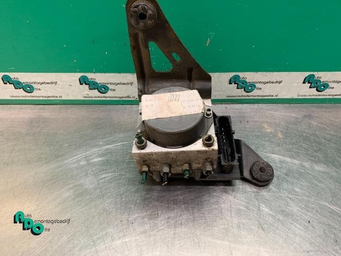 ABS Pomp van een Renault Megane (Megane 2 02-), Gebruikt, -, Renault, -