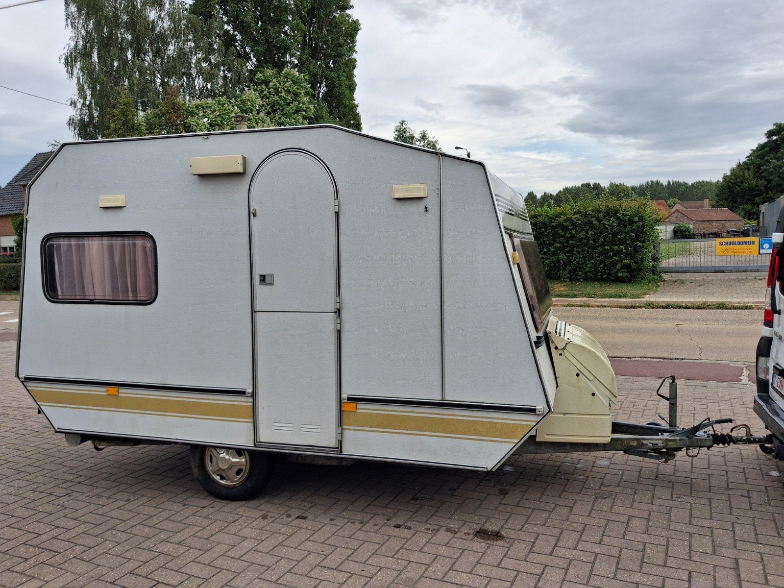 Controle vrije caravan maximaal 750kilo, Réfrigérateur, Chateau, Jusqu'à 4 m, Particulier