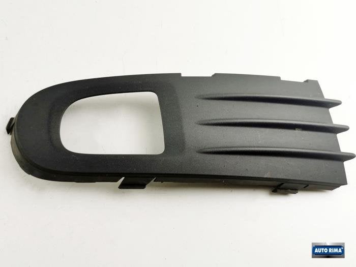 Afdekplaat mistlamp rechts van een Volvo V50, Gebruikt, -, -, Ophalen of Verzenden