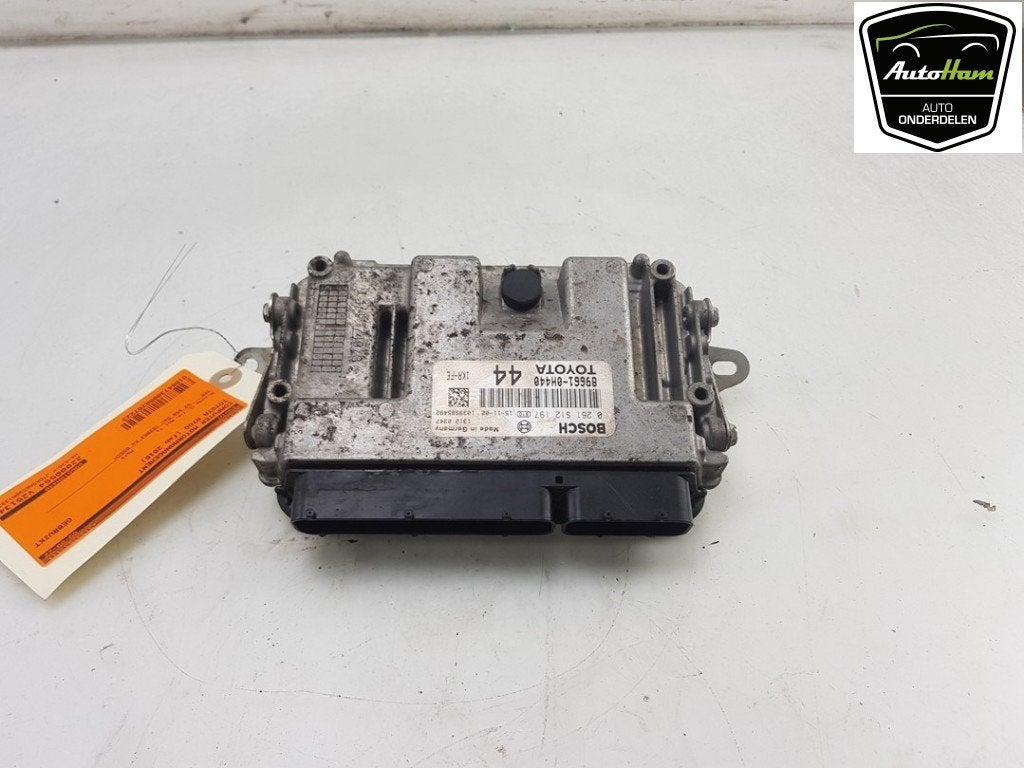 CALCULATEUR MOTEUR ECU Toyota Aygo (B40) (01-2014/06-2018), Robert Bosch AG, Toyota, Utilisé, Robert-Bosch-Allee 1
74232  Abstatt, DE