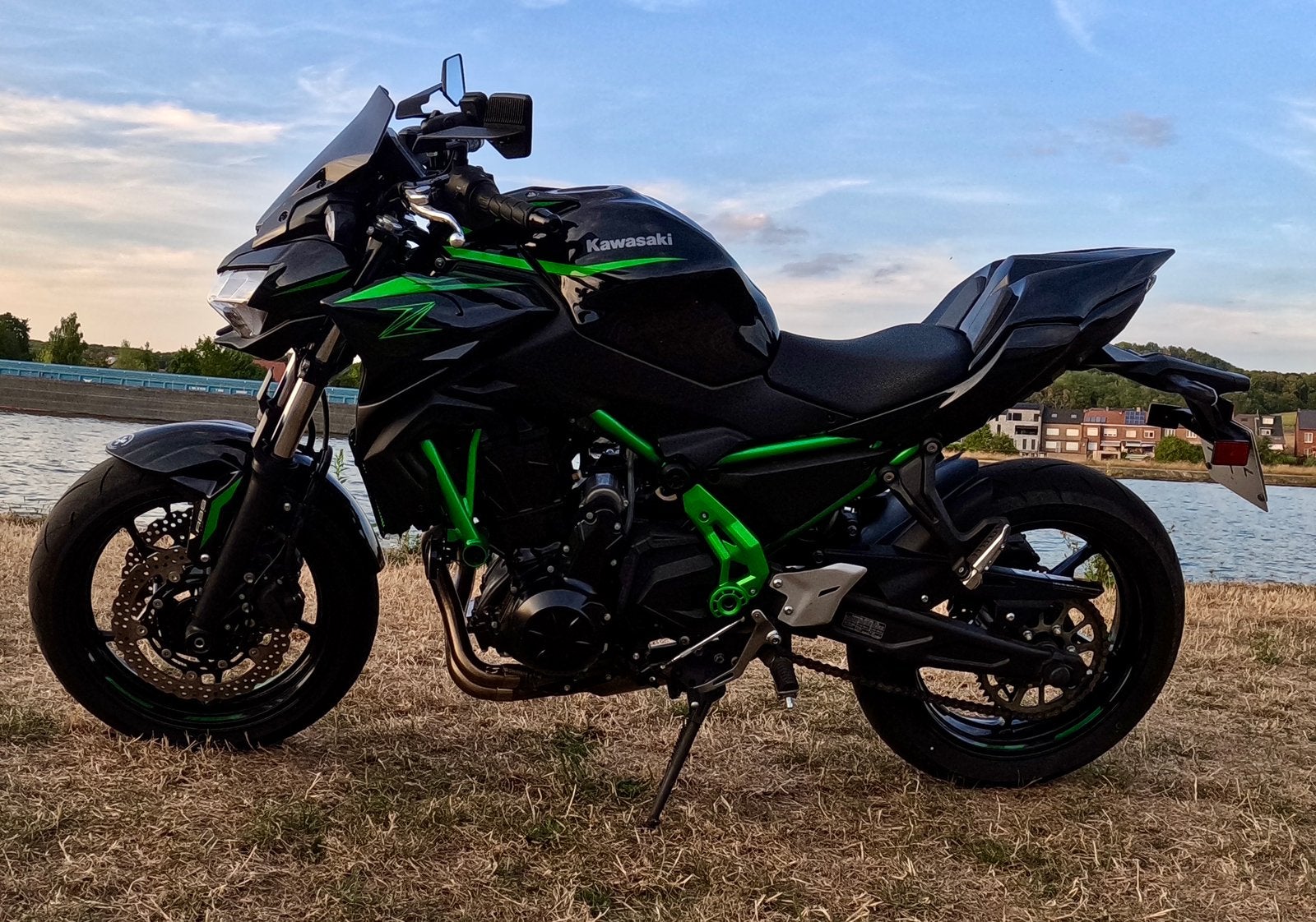 Kawasaki z650 performance, Motoren, 2 cilinders, Motorrijbewijs A, Meer dan 35 kW, Handgeschakeld