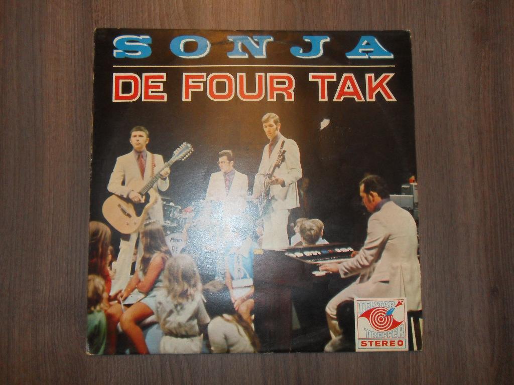 De Four Tak - Sonja, Cd's en Dvd's, Vinyl | Nederlandstalig, Ophalen of Verzenden, Gebruikt, 12 inch, Levenslied of Smartlap