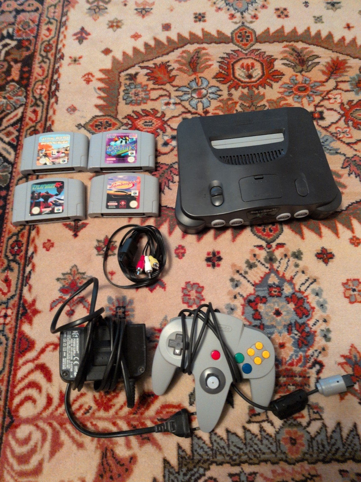 NINTENDO 64 + 1 MANETTE + 4 JEUX, Consoles de jeu & Jeux vidéo, Enlèvement, Comme neuf, Avec 1 manette, Avec jeux