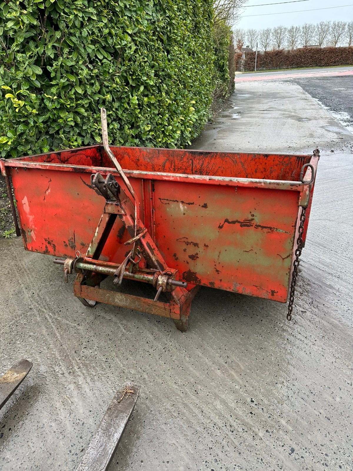 Transport bakje voor aan de traktor, Ophalen, Transport